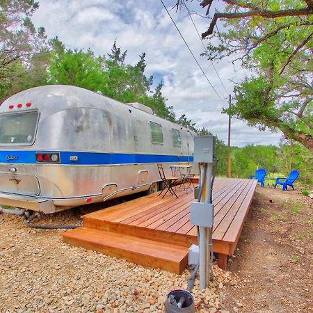 The Driftwoods - Blue Airstream Hotel Exterior foto